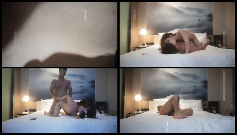 颜值不错红唇妹子和炮友啪啪，舔奶扣逼毛毛浓密特写抽插后入猛操，骑乘插入呻吟非常诱人 �