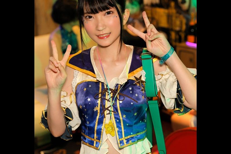 逆転マジックミラー号 渋谷ハロウィン编 「コスプレ女子ななこのSEXをナマで见たくないですか？」大人数に见られているとは知らずに激イキ姿を大胆に披露！�