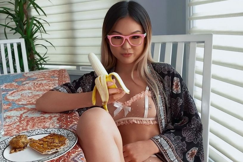 IKnowThatGirl.Lulu.Chu.Pussy.Persuasion