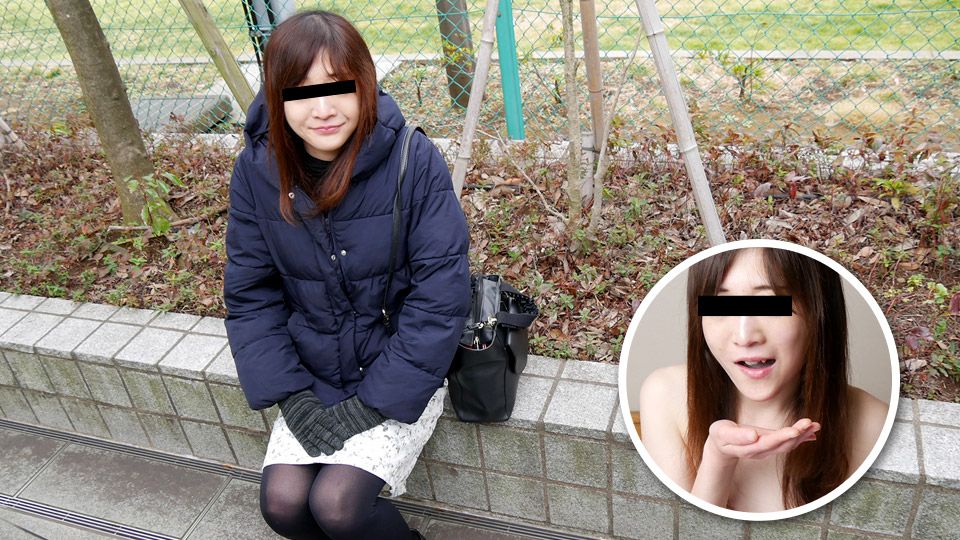 ごっくんする人妻たち109 ～独自の色気を醸し出す奥さん～
