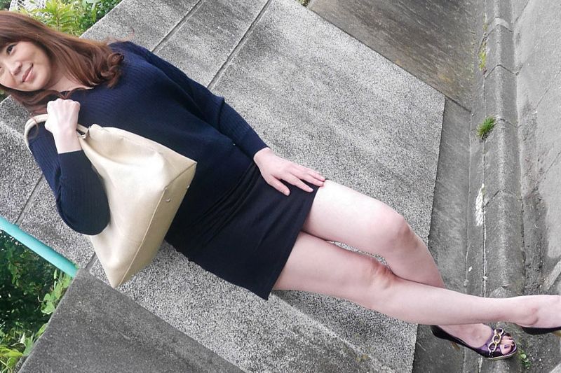 ミニスカ美脚美熟女をナンパ中出し２連発�