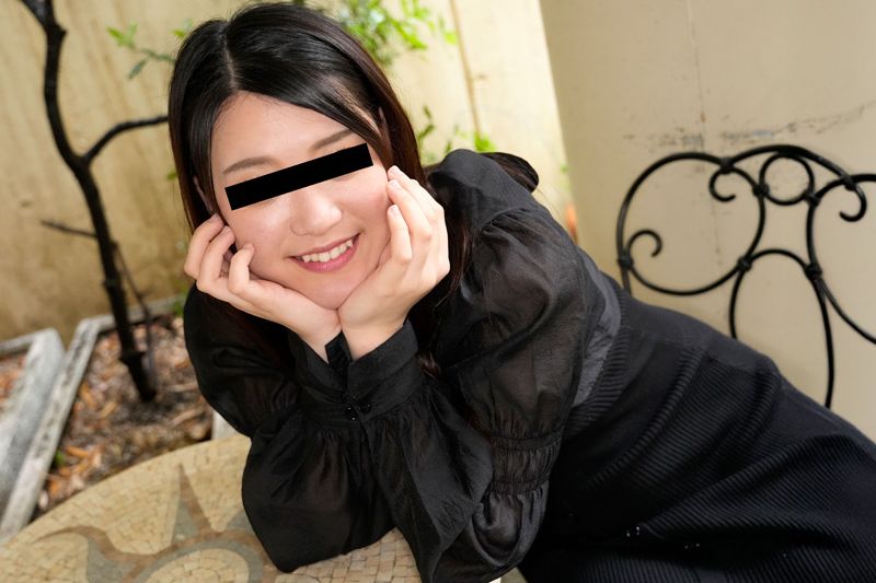 むっちりちっぱい美女がリップでご奉仕�