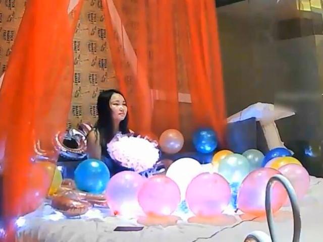 为了操妹子，把房间布置很浪漫�