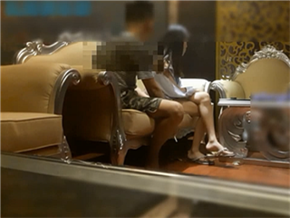 偷拍-瞒着男友跟别人私会�