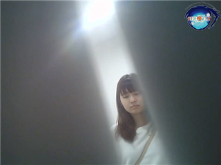 高校女厕被偷拍