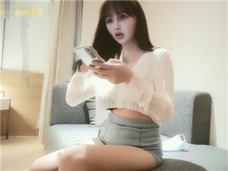 午夜寻花-约来个性感极品妹子�