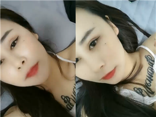 高颜值胸前纹身骚女道具自慰诱惑�