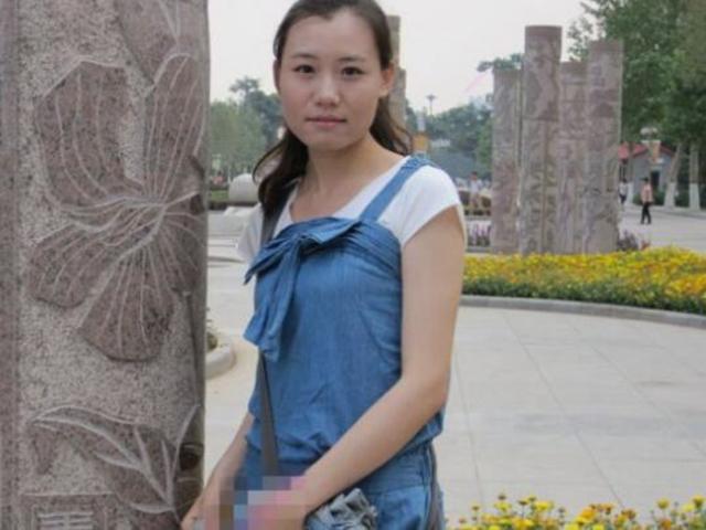 为了大户，只好充当性奴隶�