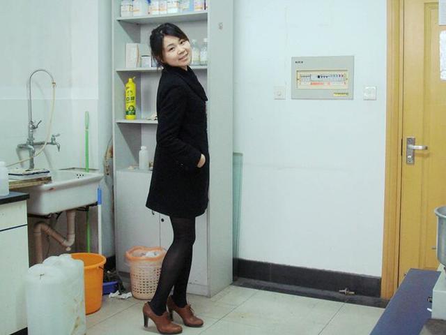【网曝门事件】上海华东理工化学系系花洪X娟不雅视频�