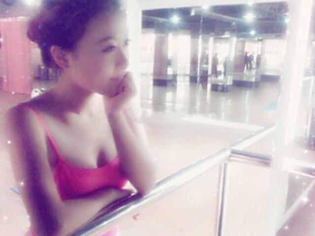 百度云流出-超高颜值学舞蹈的美女�