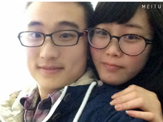 眼镜学生情侣，淫乱私生活�