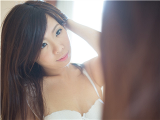 香港34E豪乳人妻Lisa搭上富豪不雅流出�