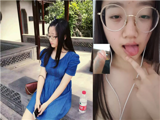 泄密流出-外表斯文可爱的眼镜美眉小冰�