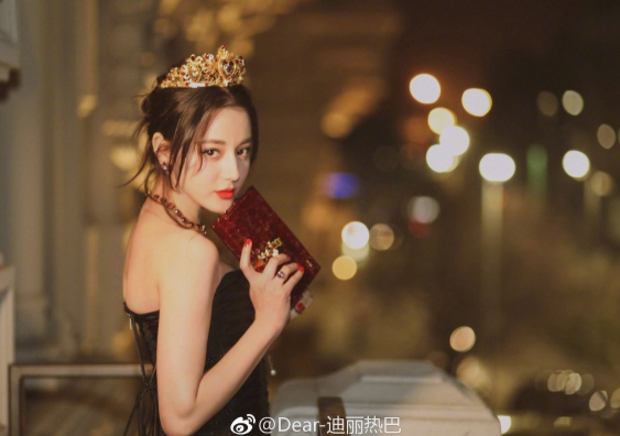 迪丽热巴-智能换脸AI�