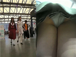 裙底偷拍1