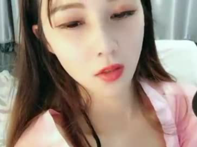 朵儿 性感睡衣诱惑秀�