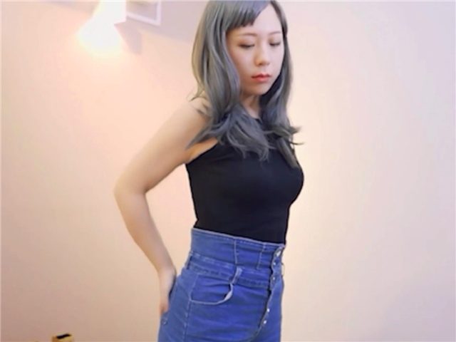国产AV～ 別人女友總是香 騷貨女友馭男術�