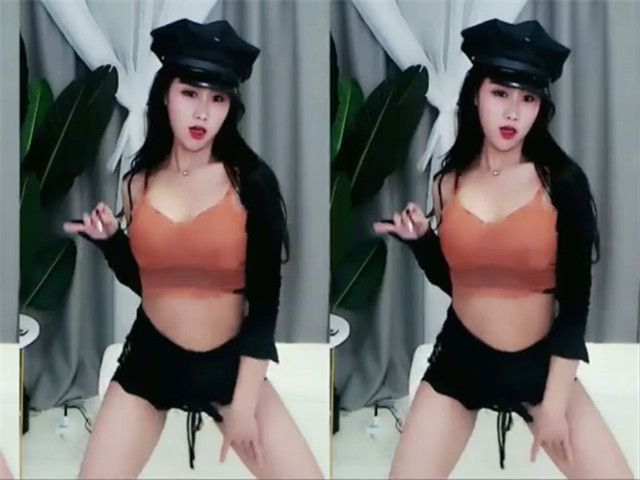 【斗鱼】极品性感美女（你的水宝吖）定制大尺度全裸舞蹈