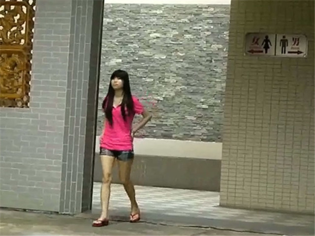 【TP】尾随TP女厕所系列，各路货色的女人和女孩！