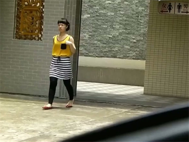 【TP】尾随TP女厕所系列，各路货色的女人和女孩！