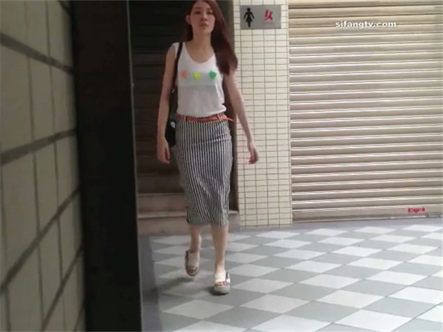 【TP】尾随TP女厕所系列，各路货色的女人和女孩！�