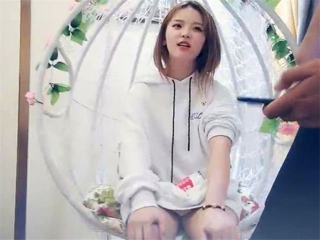 神似杨超越，青春小萝莉�