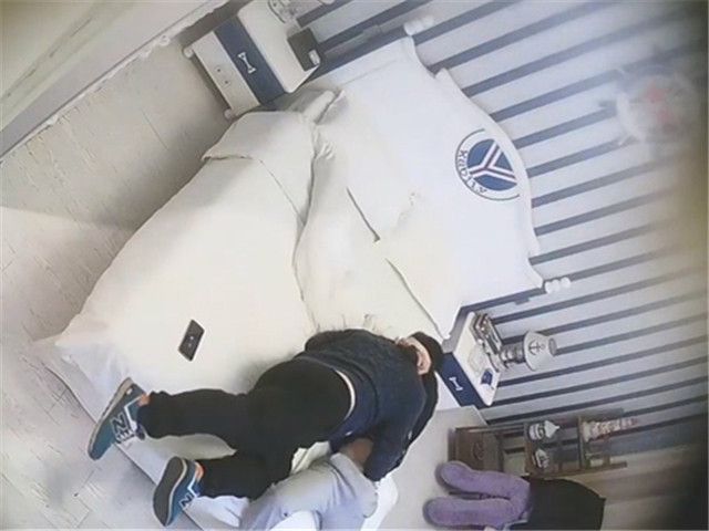 三月新流出情趣酒店船长房摄像头偷拍�
