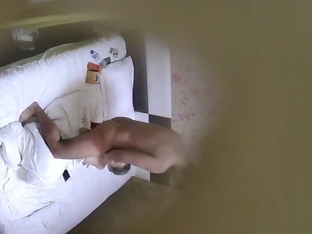 360摄像头未流出过稀有台白色大床酒店偷拍