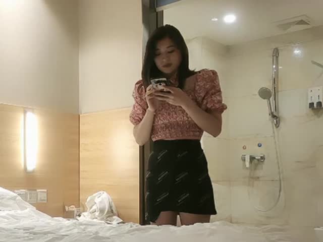 深夜约操外围小姐姐，风骚尤物�