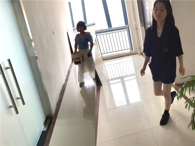 【最新厕拍】网红OL厕拍甄选 �