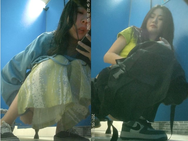 厕所里偷拍美女尿尿露嫩逼 白皙个性美女 白花花美臀�