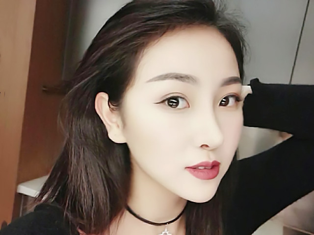 来我这里过个节 一会儿还要去男朋友家见父母�
