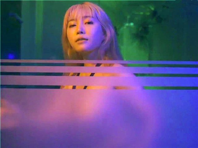 〖全裸露点无遮〗摇曳的光影中被束缚的STACY�