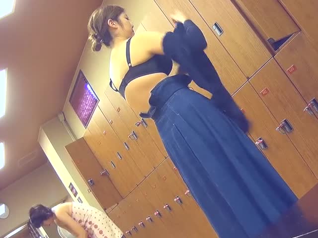 1月新流大众温泉洗浴中心女宾换衣室