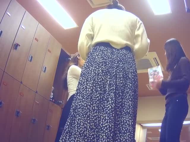 1月新流大众温泉洗浴中心女宾换衣室