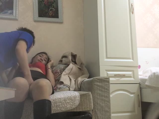 1500约上门少妇,姐姐骚气逼人