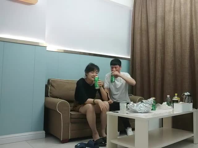 【爱情丶故事】网聊168CM良家少妇�