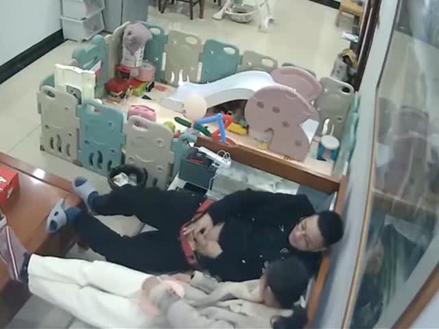 11-22黑客破解家庭网络摄像头偷拍�
