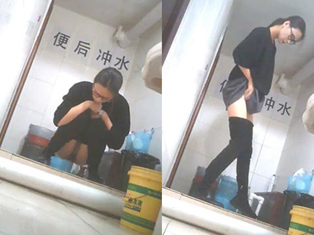 ｛浪漫完美厕拍｝各色年龄美女们-2