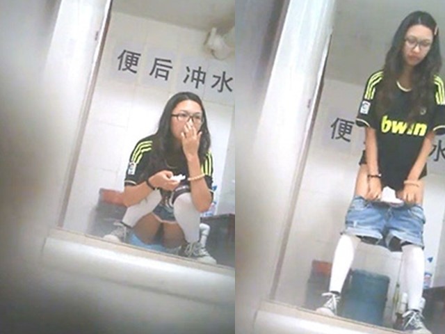 ｛浪漫完美厕拍｝清纯美女来尿尿-3