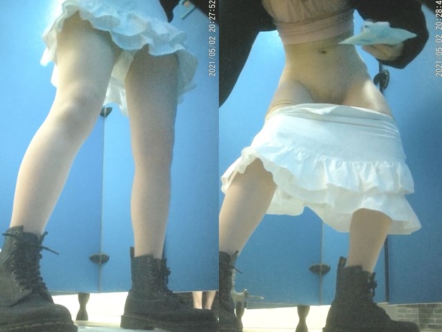 小蓝门女厕偷窥 美女多多 高颜值学生妹 黄金视角�