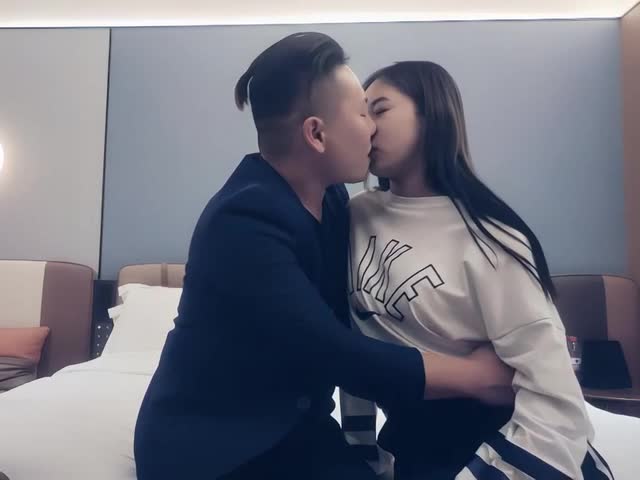 高品质探花甜美小姐姐�
