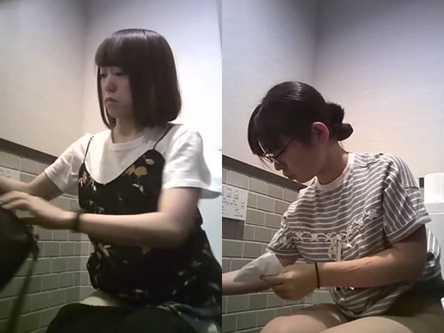咖啡店女士公共坐厕偸拍好多职场美女