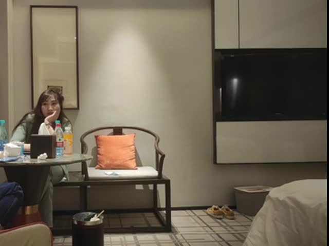 胖约泡搞金融少妇阿姨一顿宵夜�