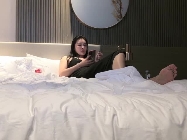 寻花偷拍系列-男主约了个丰满身材花臂纹身妹子…�