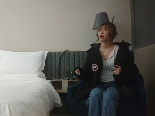 168CM超甜酒窝美妞,顶级美臀身材很棒,妹子很听话骑脸舔逼�