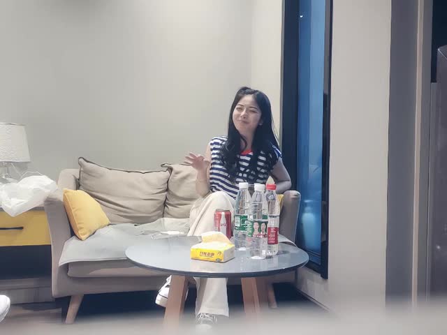 七天高端约外围很嫩的妹子啪啪�