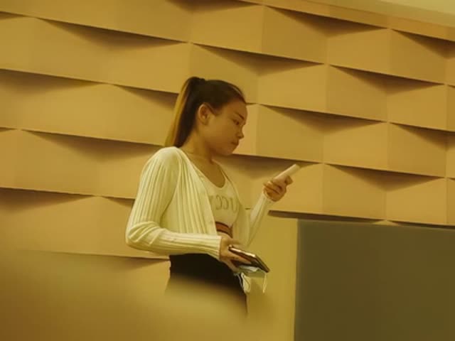 2000网约漂亮00后小萝莉,乖巧听话�