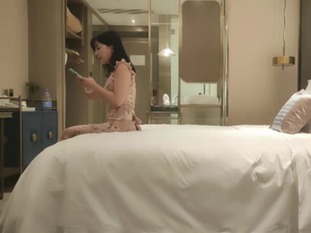 极品翘臀肤白貌美�