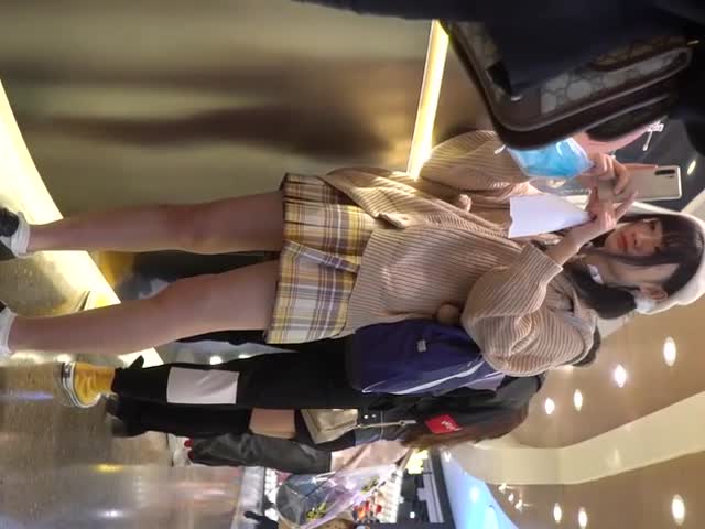 极限贴身CD超多漂亮小姐姐偷拍�